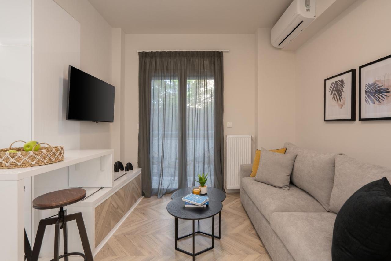 Charming Two Bedrooms Apartment Walk To Acropolis アテネ エクステリア 写真
