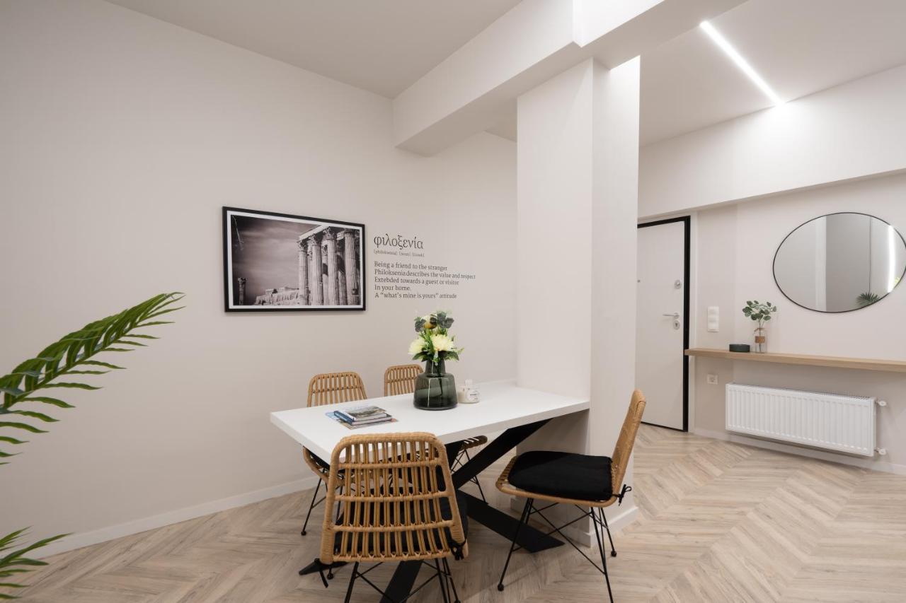 Charming Two Bedrooms Apartment Walk To Acropolis アテネ エクステリア 写真