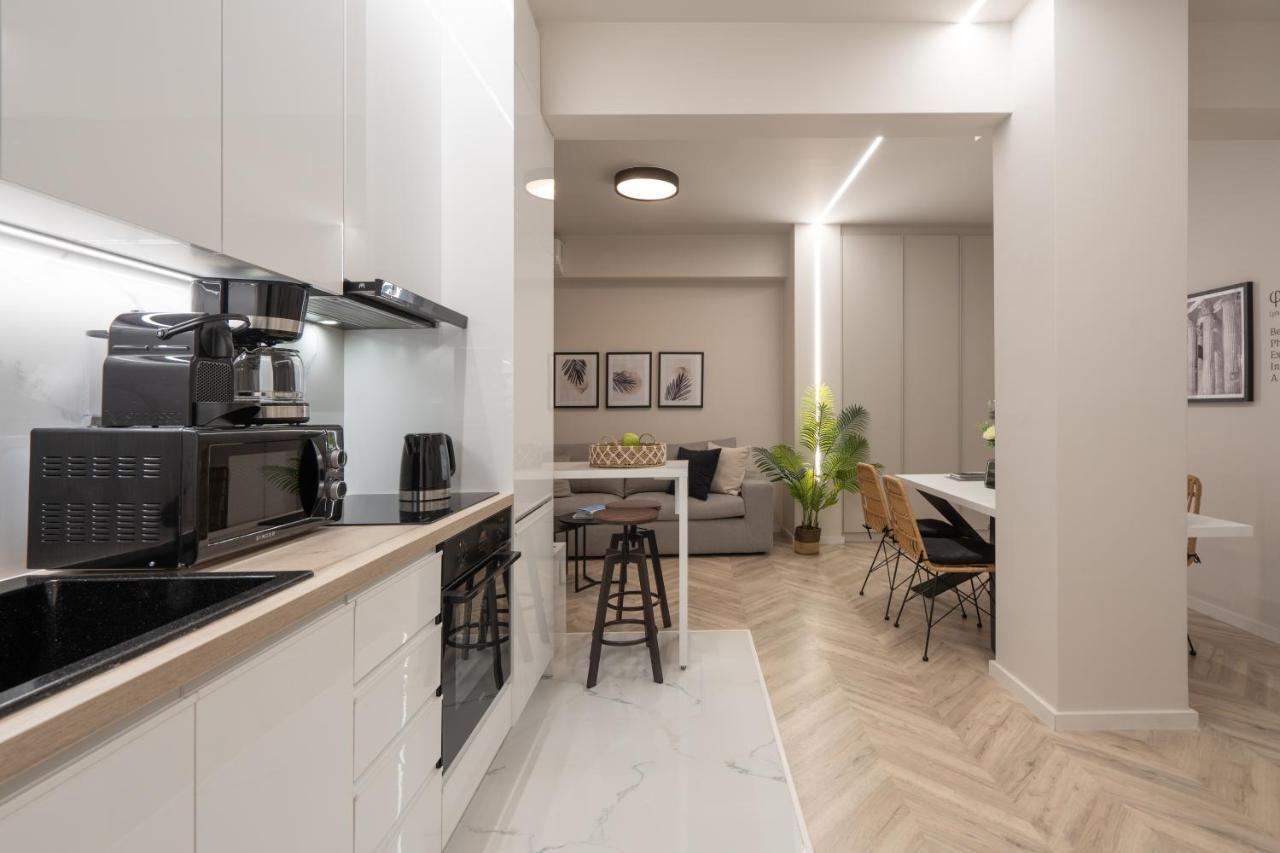 Charming Two Bedrooms Apartment Walk To Acropolis アテネ エクステリア 写真