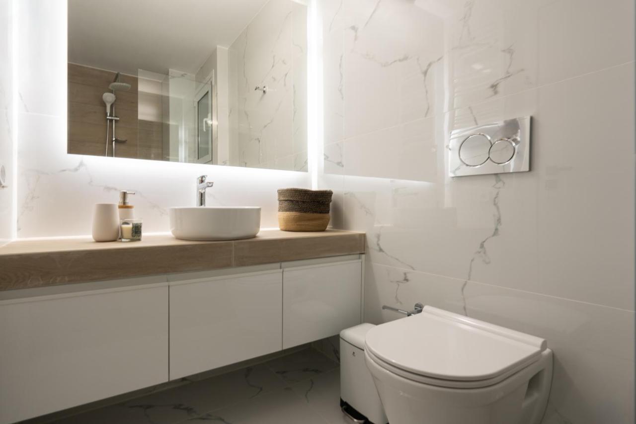 Charming Two Bedrooms Apartment Walk To Acropolis アテネ エクステリア 写真